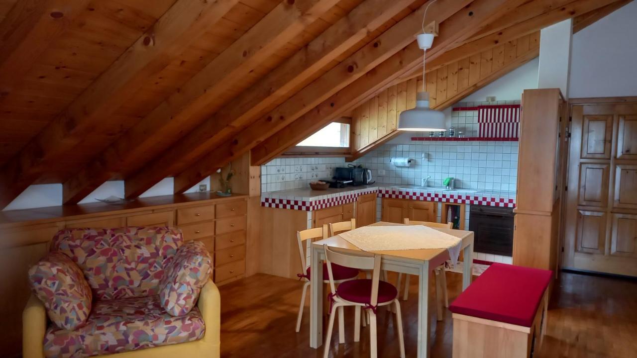 Deliziosa Mansarda Con Vista Dolomiti Daire San Vito di Cadore Dış mekan fotoğraf