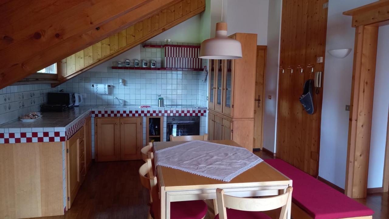 Deliziosa Mansarda Con Vista Dolomiti Daire San Vito di Cadore Dış mekan fotoğraf