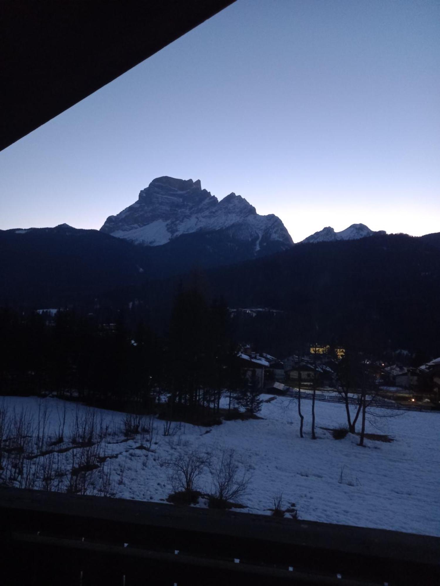 Deliziosa Mansarda Con Vista Dolomiti Daire San Vito di Cadore Dış mekan fotoğraf