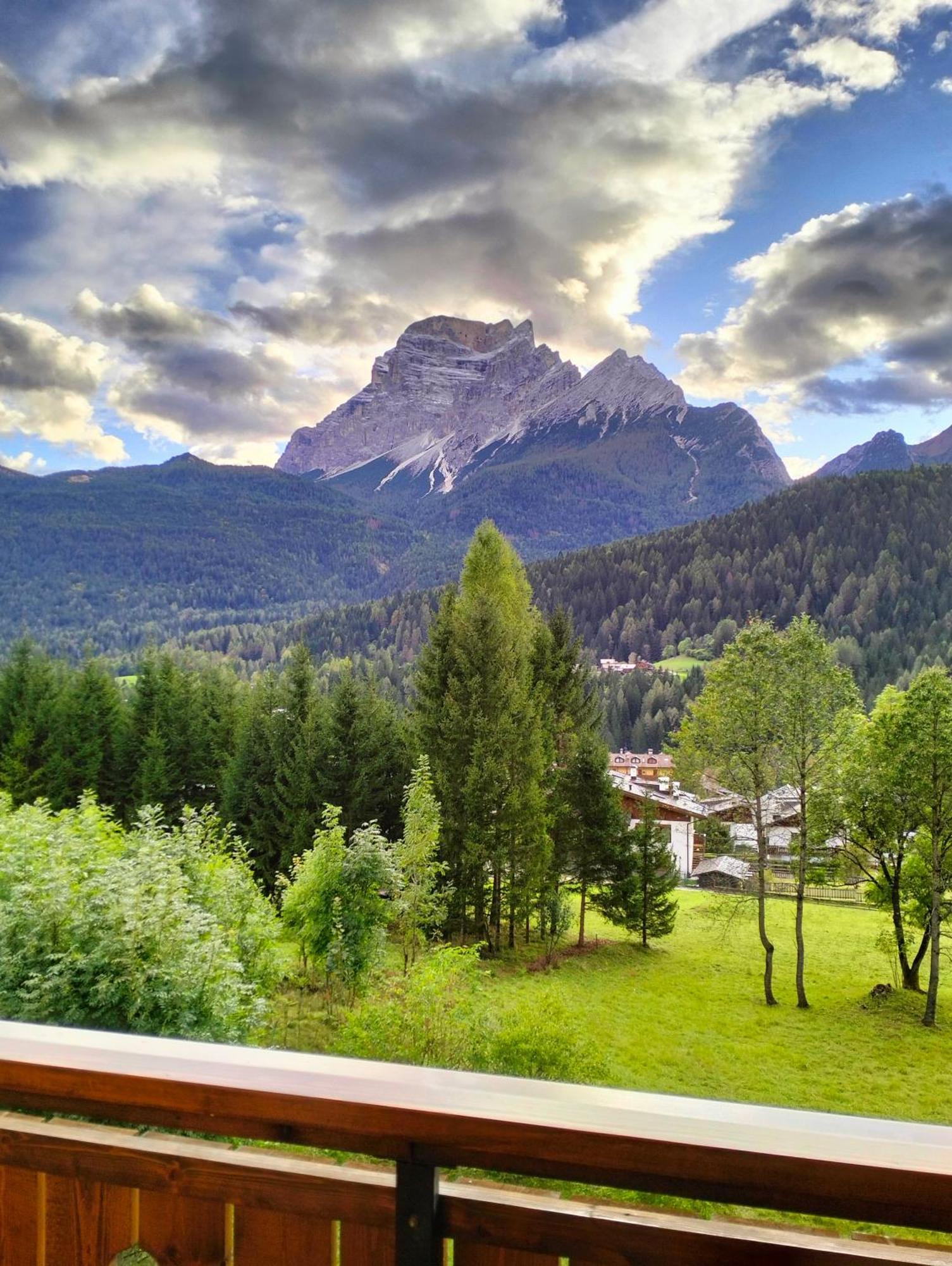 Deliziosa Mansarda Con Vista Dolomiti Daire San Vito di Cadore Dış mekan fotoğraf